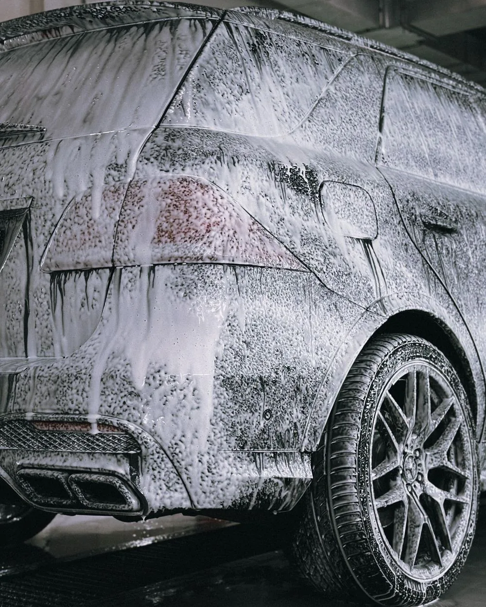 Exterior foam wash service in Kolkata by Clenzoo